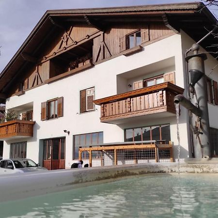 Appartamento Cologna Castelfondo Kültér fotó